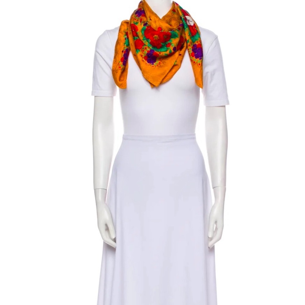 SOLD‼️Floral Orange Scarf